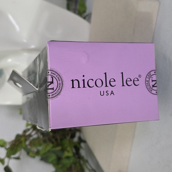 Nicole Lee Love Me Half Make Up Organizer Travel Kiss Lock Clutch NIB - Picture 10 of 12